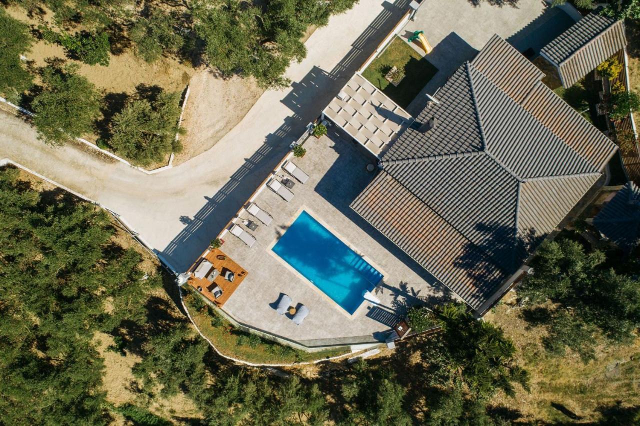 Villa Venia - Cozy Escape With Scenic Sew View, By Zantewize Tragaki Exterior foto